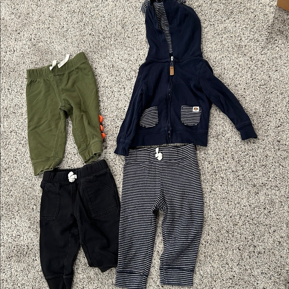 9 month bottoms. Carters